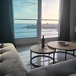 Stella *